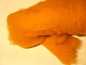 kártolt nemezelő gyapjú  színes új-zélandi (tojás sárga) - 10 dkg-os csomag